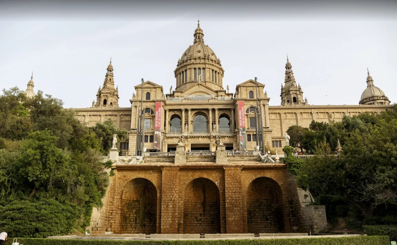 Tour privado por el Poble Sec con guía oficial